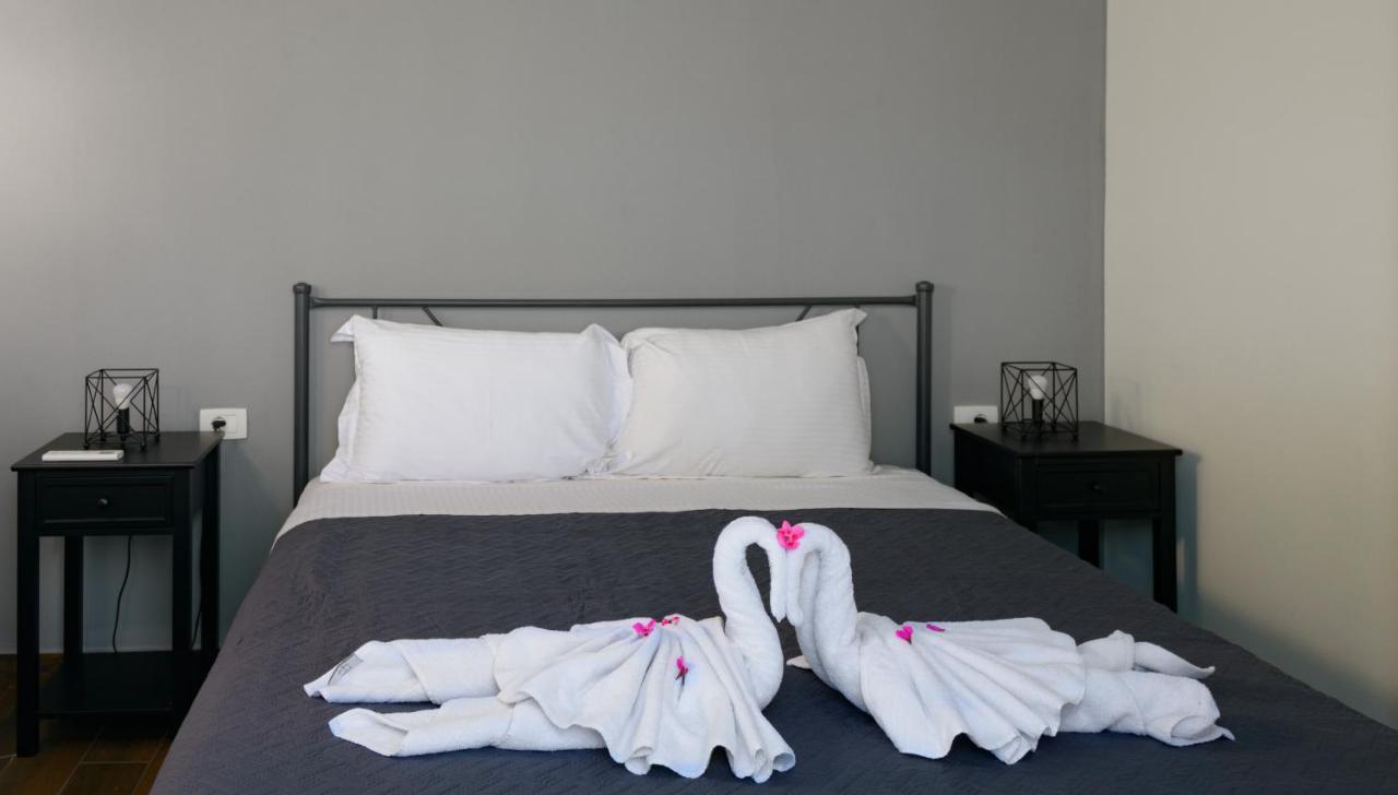 Elounda Harmony Sea Front Apartment Eksteriør billede